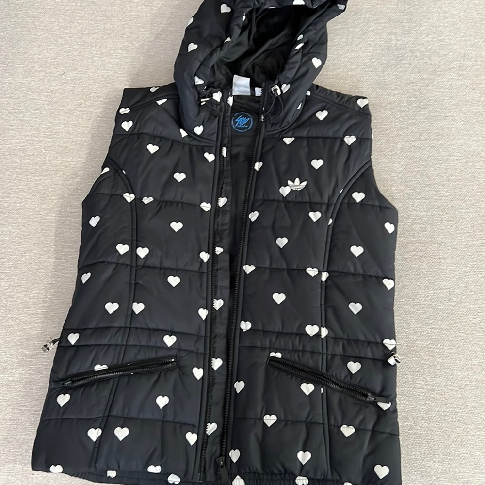 Adidas vest , never used, size 36